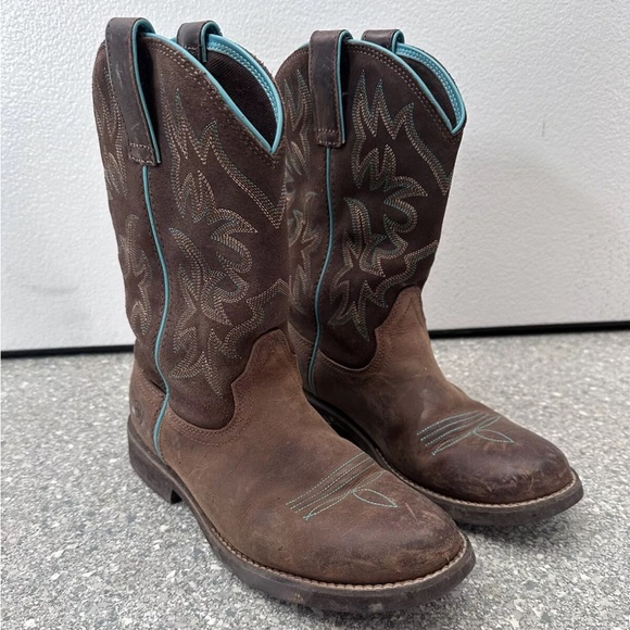 Ariat Shoes - Ariat Delilah round toe western boots 10021457 womens size 9B
